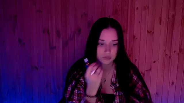 AlisaLink online show from October 19, 2025, 5:46 pm