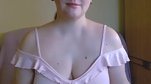 ChubbyMaia online show from February 26, 2025, 12:36 pm