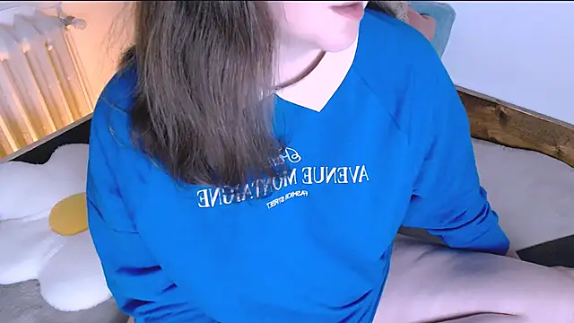 ChubbyMaia online show from May 7, 2026, 7:08 pm