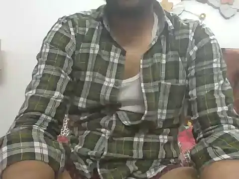 Desiboy 525 online show from March 18, 2025, 5:31 pm