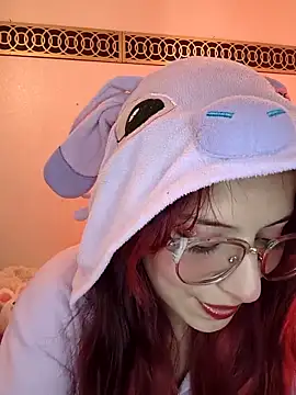 RedMeloddy online show from May 9, 2026, 2:28 am
