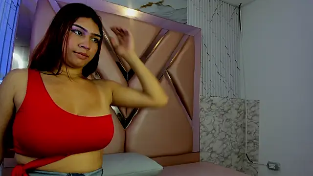 Snapshot of Annyeli chatting on September 24, 2025, 2:20 pm Annyeli online show from September 24, 2025, 2:20 pm