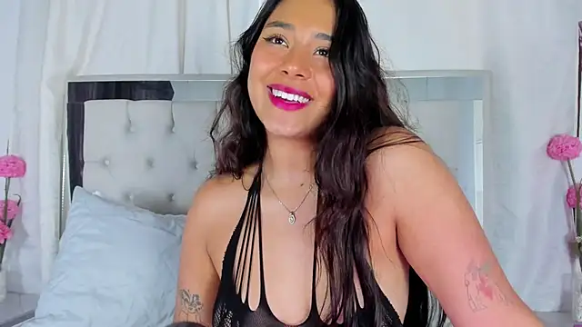 AnnaQueen  online show from December 3, 2024, 9:34 pm