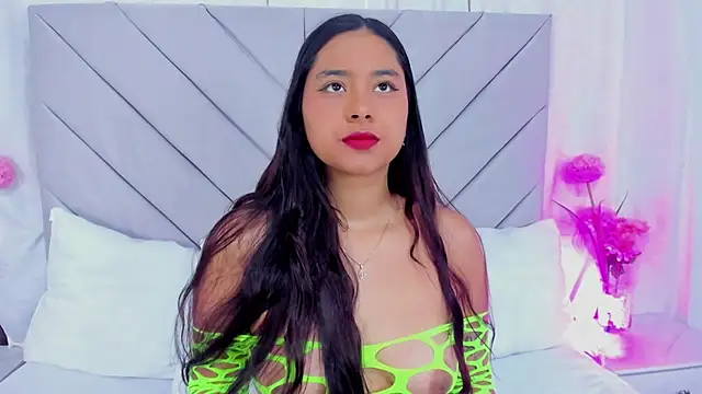AnnaQueen  online show from January 24, 2025, 4:17 pm