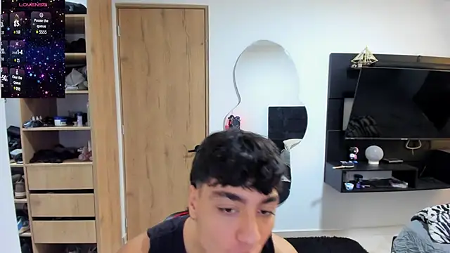 Snapshot of Cristhian_Evans chatting on September 13, 2025, 1:22 pm Cristhian Evans online show from September 13, 2025, 1:22 pm