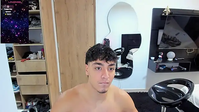 Snapshot of Cristhian_Evans chatting on September 23, 2025, 1:03 pm Cristhian Evans online show from September 23, 2025, 1:03 pm