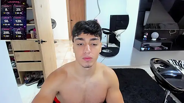 Snapshot of Cristhian_Evans chatting on September 27, 2025, 11:59 am Cristhian Evans online show from September 27, 2025, 11:59 am