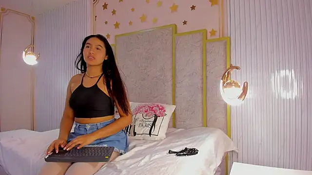 Snapshot of cute_mia23 chatting on December 1, 2024, 4:29 pm cute mia23 online show from December 1, 2024, 4:29 pm