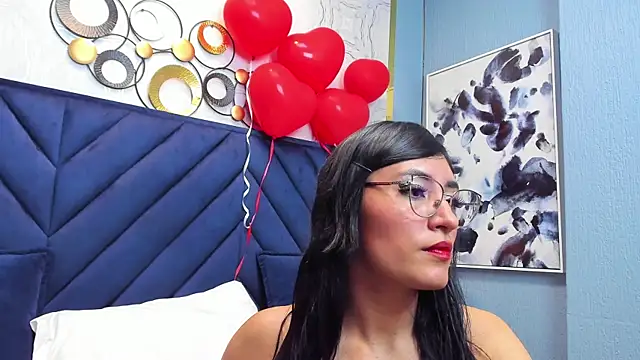 SophieBaker   online show from February 20, 2025, 2:07 am