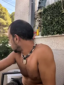 FotografoPollon online show from September 17, 2025, 1:24 pm