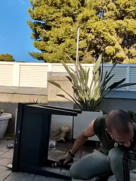 FotografoPollon online show from September 24, 2025, 4:21 pm