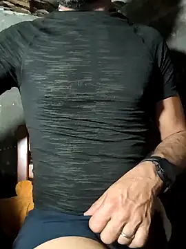 FotografoPollon online show from October 13, 2025, 5:18 am