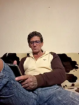 Snapshot of Zgodanilep chatting on October 5, 2025, 10:46 am Zgodanilep online show from October 5, 2025, 10:46 am