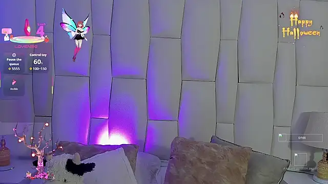 Snapshot of Regiina_Doll chatting on October 31, 2025, 4:24 am Regiina Doll online show from October 31, 2025, 4:24 am