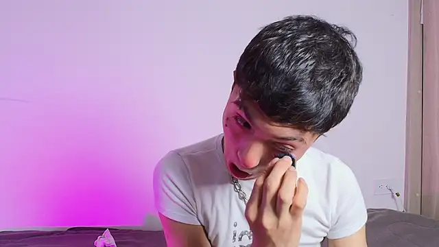 Justyn Ross online show from September 27, 2025, 11:10 pm