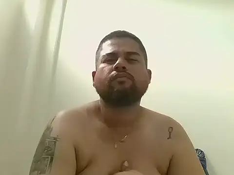 GABRIELGARCIA1313 online show from April 29, 2026, 8:59 pm