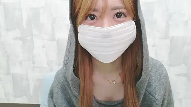 LOVE MOMO LOVE online show from March 12, 2026, 11:27 am