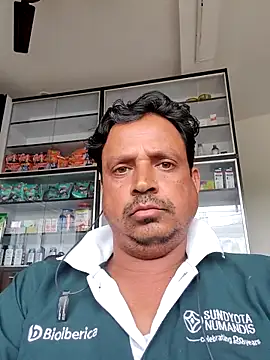 Snapshot of Raj1043 chatting on October 29, 2025, 6:59 am Raj1043 online show from October 29, 2025, 6:59 am