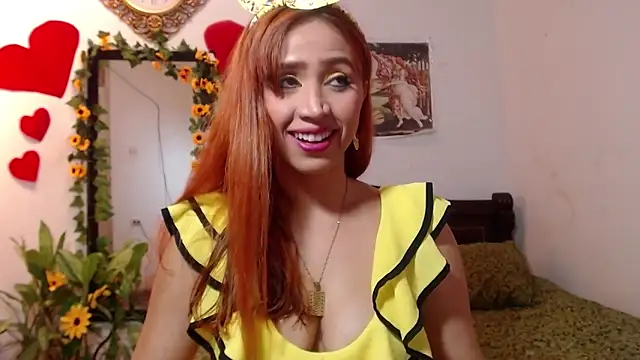 Snapshot of MeganCrouch chatting on September 10, 2025, 7:25 pm MeganCrouch online show from September 10, 2025, 7:25 pm