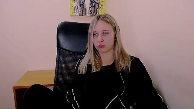  Nicole new online show from September 27, 2025, 7:57 am