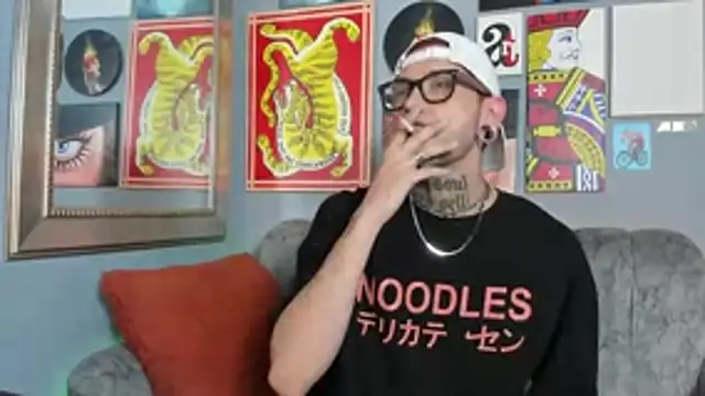 Snapshot of MurdockH chatting on October 19, 2025, 4:57 am MurdockH online show from October 19, 2025, 4:57 am