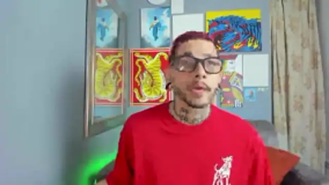 Snapshot of MurdockH chatting on October 28, 2025, 3:32 am MurdockH online show from October 28, 2025, 3:32 am