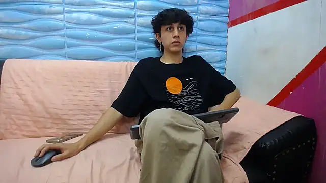 Felipe Browns online show from February 6, 2025, 1:32 pm