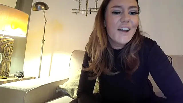Snapshot of Nina24 chatting on March 15, 2025, 8:54 pm Nina24 online show from March 15, 2025, 8:54 pm