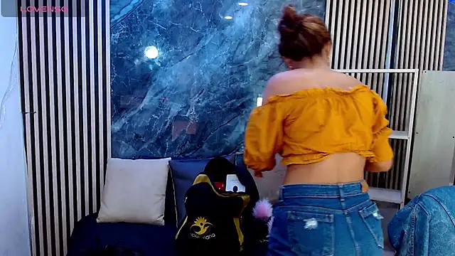 Isalombardi online show from September 27, 2025, 2:05 am