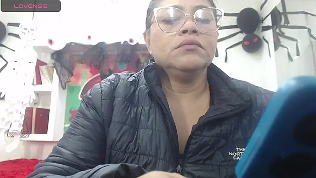 sexy lady 0 online show from October 21, 2025, 11:44 am