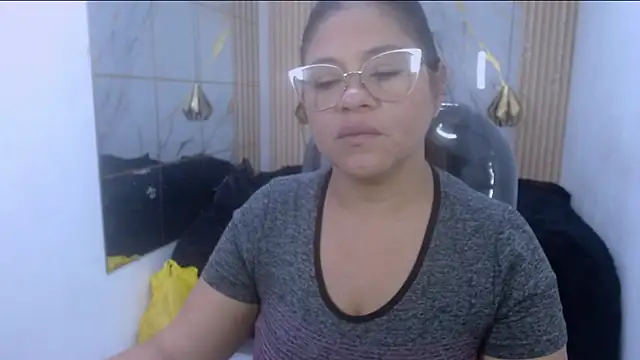 sexy lady 0 online show from October 29, 2025, 12:29 pm