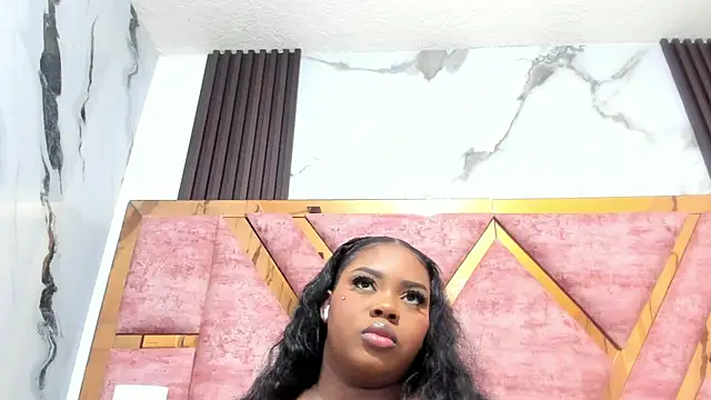 mia alvares online show from May 6, 2026, 11:48 am