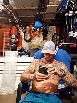 jtw14 online show from September 26, 2025, 3:21 am