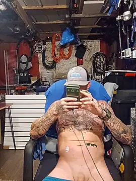 jtw14 online show from September 27, 2025, 4:39 am