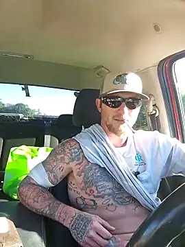 jtw14 online show from October 20, 2025, 9:04 pm