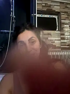 EmaSkyes online show from October 27, 2025, 7:29 pm