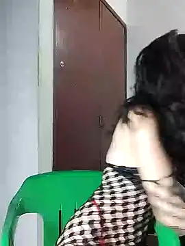 Snapshot of aurelialux chatting on December 9, 2024, 11:56 pm aurelialux online show from December 9, 2024, 11:56 pm