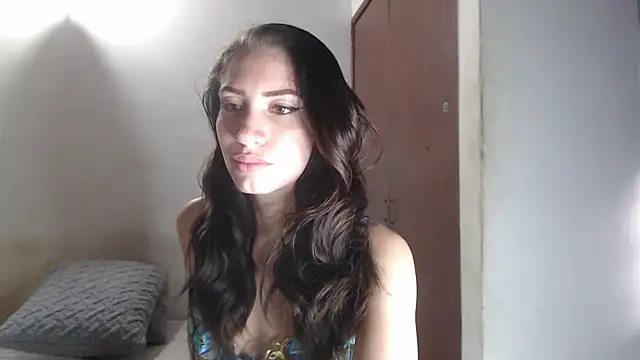 Snapshot of aurelialux chatting on March 4, 2025, 9:00 pm aurelialux online show from March 4, 2025, 9:00 pm