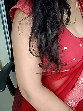 Snapshot of kaamuk_shweta chatting on October 11, 2025, 5:33 pm kaamuk shweta online show from October 11, 2025, 5:33 pm