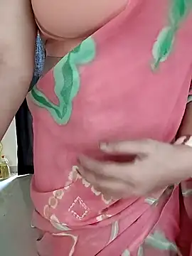 Snapshot of kaamuk_shweta chatting on November 23, 2025, 5:29 am kaamuk shweta online show from November 23, 2025, 5:29 am