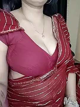 Snapshot of kaamuk_shweta chatting on November 26, 2025, 4:57 am kaamuk shweta online show from November 26, 2025, 4:57 am