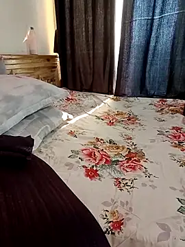 Snapshot of kaamuk_shweta chatting on December 2, 2025, 5:57 am kaamuk shweta online show from December 2, 2025, 5:57 am