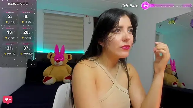 Snapshot of Luxxur69 chatting on September 18, 2025, 10:56 pm Luxxur69 online show from September 18, 2025, 10:56 pm