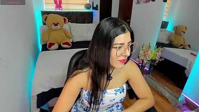 Luxxur69 online show from May 9, 2026, 2:22 pm