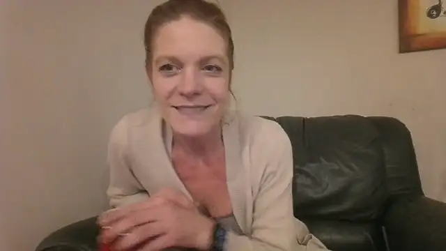 Snapshot of AddieAssets chatting on September 22, 2025, 9:44 am AddieAssets online show from September 22, 2025, 9:44 am