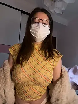 Snapshot of Ustellaaaaa chatting on January 14, 2025, 9:24 am Ustellaaaaa online show from January 14, 2025, 9:24 am