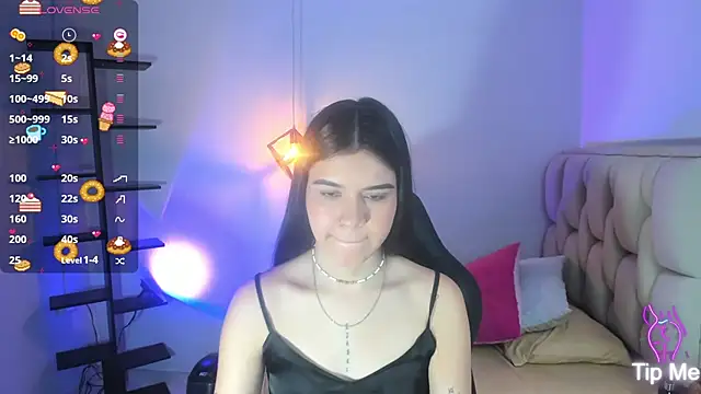 Snapshot of cassiehoward14 chatting on September 17, 2025, 6:53 pm cassiehoward14 online show from September 17, 2025, 6:53 pm