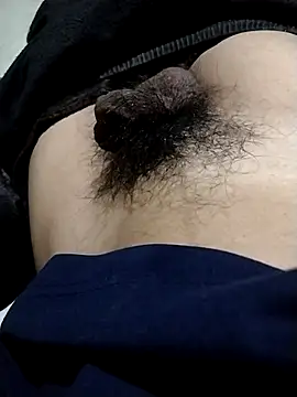 Suchiitoalegre online show from March 15, 2026, 5:13 am