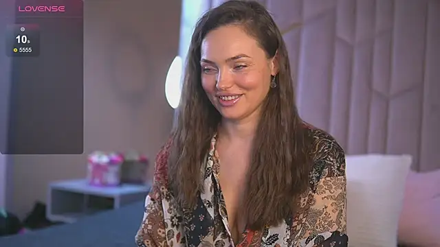 Snapshot of EmilyJuarez chatting on February 13, 2025, 9:41 am EmilyJuarez online show from February 13, 2025, 9:41 am