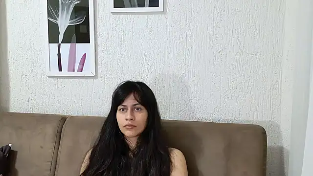 Snapshot of Blue_butterfly chatting on January 6, 2025, 7:42 am Blue butterfly online show from January 6, 2025, 7:42 am